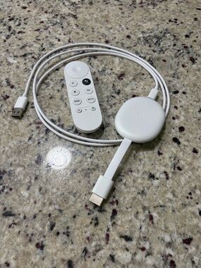 Google Chromecast HDMI Model G454V with remote & cord Preowned Working